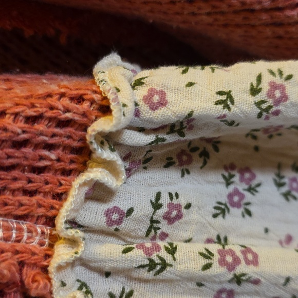 POL Pink and Cream Floral Knit Blouse Oversized Sm - Picture 4 of 7